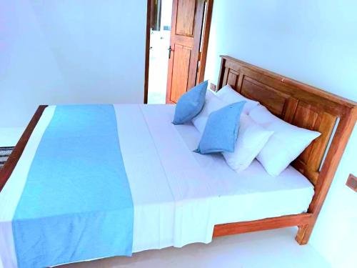 fb_img_1699116831326